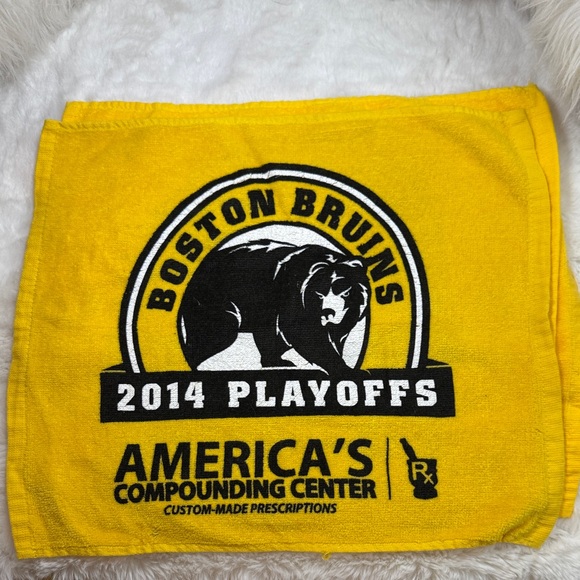 Boston Bruins 2014 Playoffs Rally Towel (3 available) - Picture 1 of 4